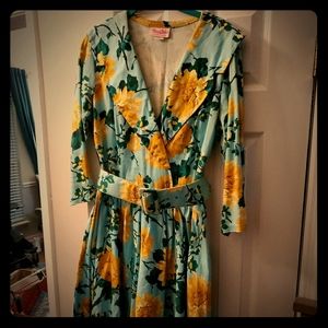 Pinup couture Yellow flower birdie with belt